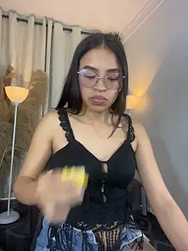 Maii Luna online show from July 6, 12:57 pm