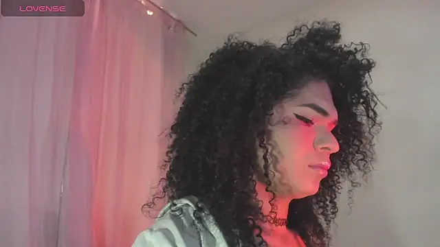 Snapshot of V-nus chatting on March 3, 8:59 pm V-nus online show from March 3, 8:59 pm