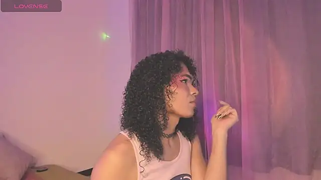 V-nus online show from April 6, 1:47 am