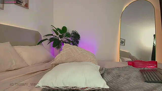 tammyyyy   online show from June 14, 2:24 am