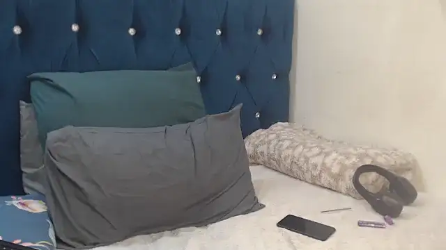 CURVYBOOTYLICIOUS88 online show from July 11, 6:21 pm