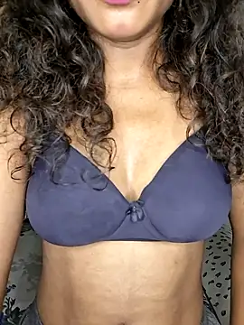 Snapshot of Akni_ chatting on May 9, 6:13 pm Akni online show from May 9, 6:13 pm