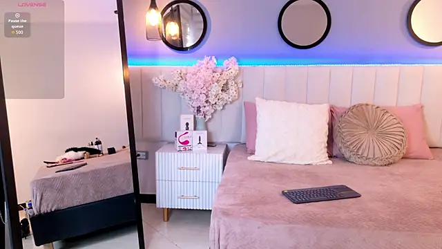 Snapshot of Grace_Williams_ chatting on May 1, 8:13 pm Grace Williams online show from May 1, 8:13 pm