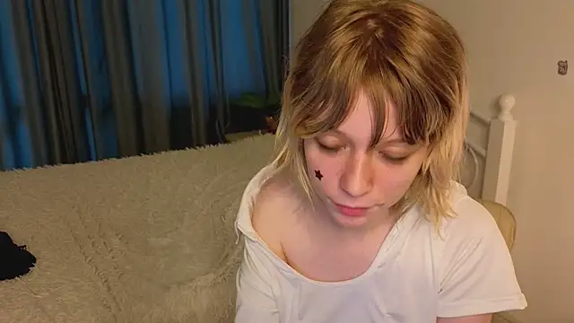MollySally online show from June 6, 7:13 am