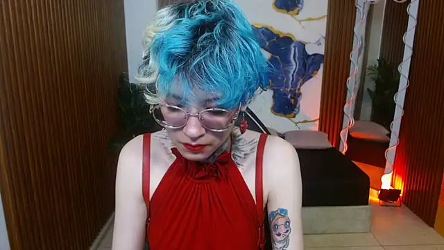 Snapshot of Lyra_tay chatting on April 26, 11:30 am Lyra tay online show from April 26, 11:30 am