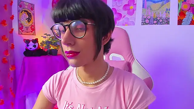 Madeline 21 online show from March 20, 5:12 am