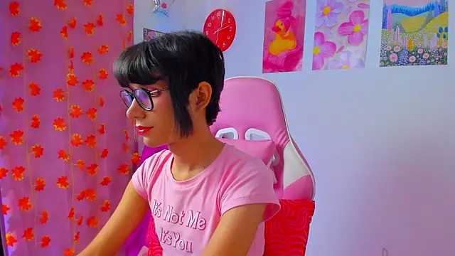 Madeline 21 online show from April 12, 12:10 pm