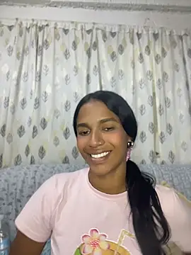 Snapshot of FlorSalvaje_ chatting on July 9, 1:20 am FlorSalvaje online show from July 9, 1:20 am