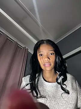 Snapshot of SweetBeauty4you chatting on July 18, 7:50 pm SweetBeauty4you online show from July 18, 7:50 pm