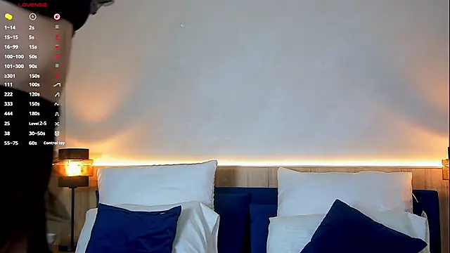 EmilyGray   online show from March 23, 7:45 am