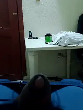 Javier 068 online show from April 12, 7:02 am