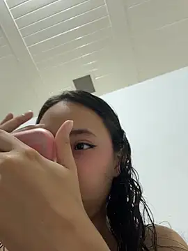 Aliciaa-petite online show from May 14, 10:33 am