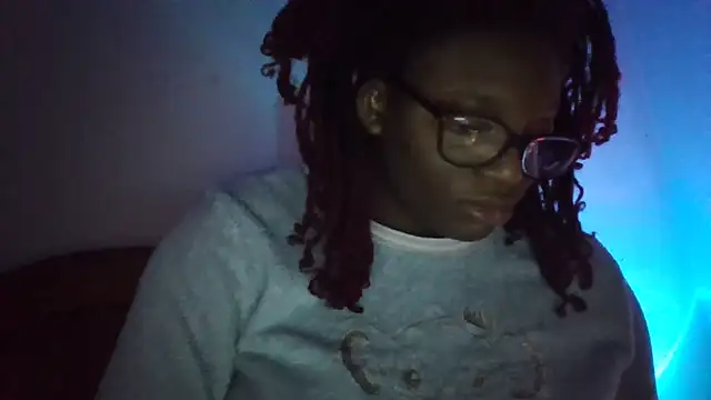 Snapshot of SexyGemBeauty chatting on March 2, 10:27 pm SexyGemBeauty online show from March 2, 10:27 pm