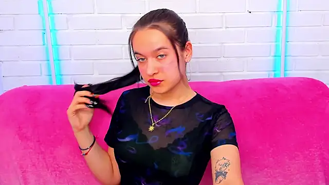 AishaTempt online show from March 16, 8:40 am