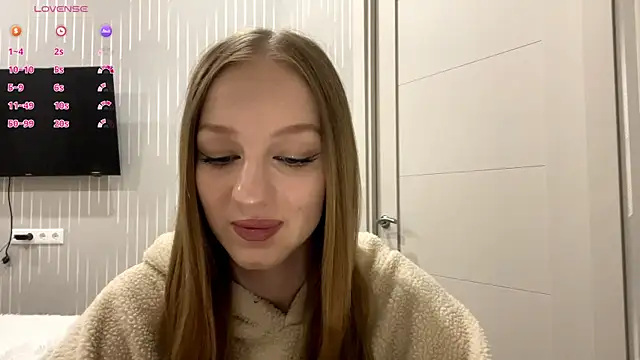 Anika Socutehe online show from May 29, 8:07 pm
