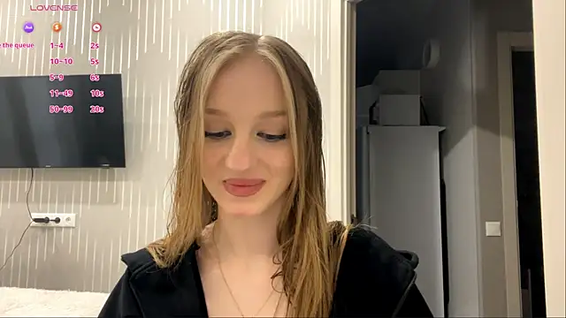 Snapshot of Anika_Socutehe chatting on June 7, 3:05 pm Anika Socutehe online show from June 7, 3:05 pm