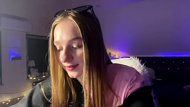 Snapshot of Anika_Socutehe chatting on June 29, 9:37 pm Anika Socutehe online show from June 29, 9:37 pm
