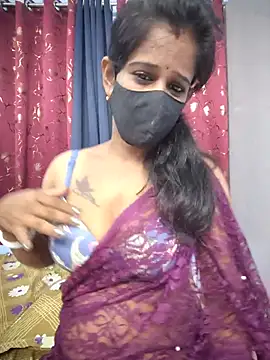 Snapshot of Tinaa_baby chatting on July 1, 3:08 am Tinaa baby online show from July 1, 3:08 am