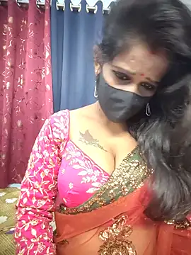 Snapshot of Tinaa_baby chatting on July 5, 7:26 am Tinaa baby online show from July 5, 7:26 am