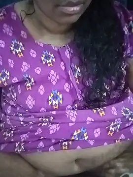 Snapshot of deepika-mallus chatting on July 20, 7:05 pm deepika-mallus online show from July 20, 7:05 pm