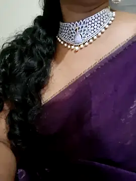 Snapshot of AnushaTelugu chatting on June 29, 10:15 am AnushaTelugu online show from June 29, 10:15 am