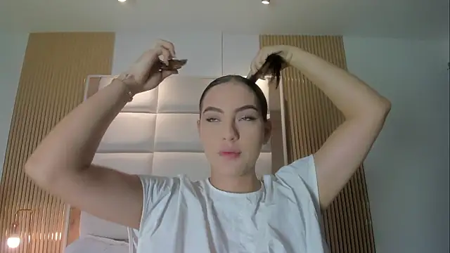 Megaan Rousee online show from March 4, 11:27 am