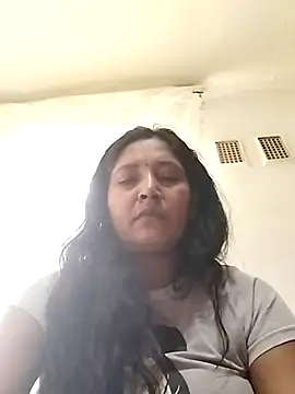 mysteriousgal031 online show from March 3, 5:02 am