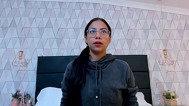 AbbyLoius online show from April 16, 1:56 pm