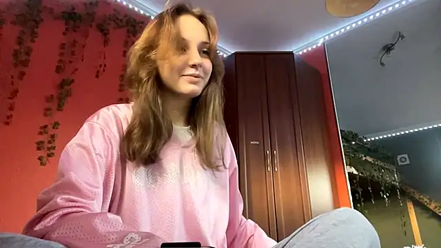 Snapshot of GretaMcdannold chatting on February 28, 2:29 pm GretaMcdannold online show from February 28, 2:29 pm