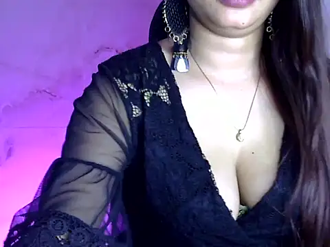 Snapshot of Niya_thakur chatting on April 16, 9:10 am Niya thakur online show from April 16, 9:10 am