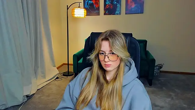 DortheaHupy online show from February 28, 7:09 am