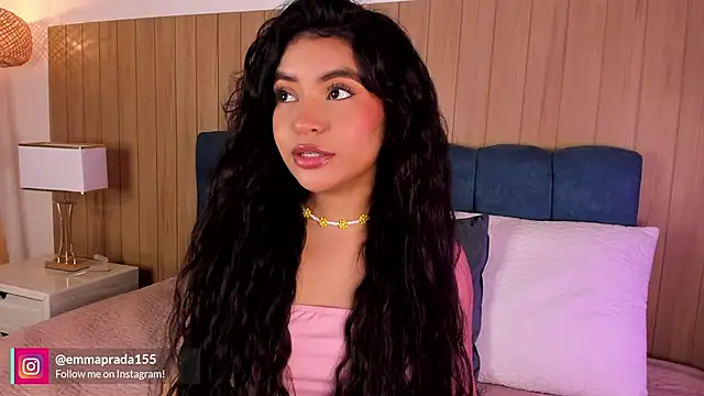 missprada  online show from March 16, 12:09 pm