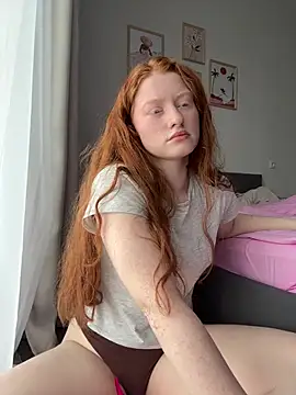 Snapshot of gingerlatte chatting on May 3, 7:47 am gingerlatte online show from May 3, 7:47 am