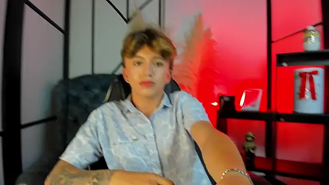 ManuelPiper  online show from March 1, 9:06 pm