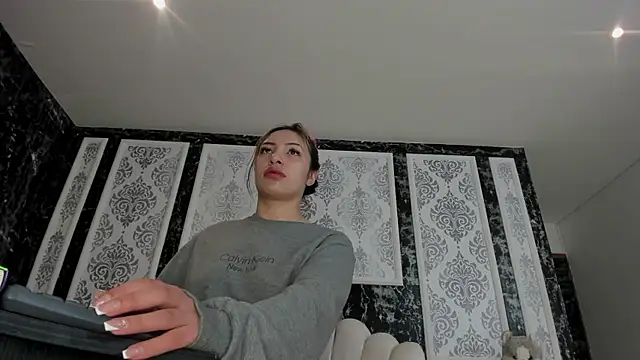 Snapshot of AngelinaAustin chatting on April 30, 1:06 pm AngelinaAustin online show from April 30, 1:06 pm