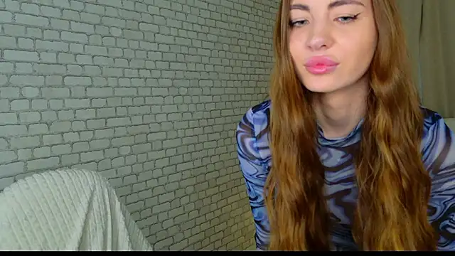 EmilyRidd online show from March 11, 5:46 am