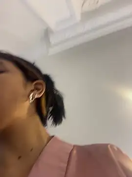 Snapshot of VioletaHills_ chatting on April 26, 1:31 pm VioletaHills online show from April 26, 1:31 pm