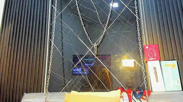 Snapshot of Megan_Duskk chatting on June 14, 11:23 am Megan Duskk online show from June 14, 11:23 am