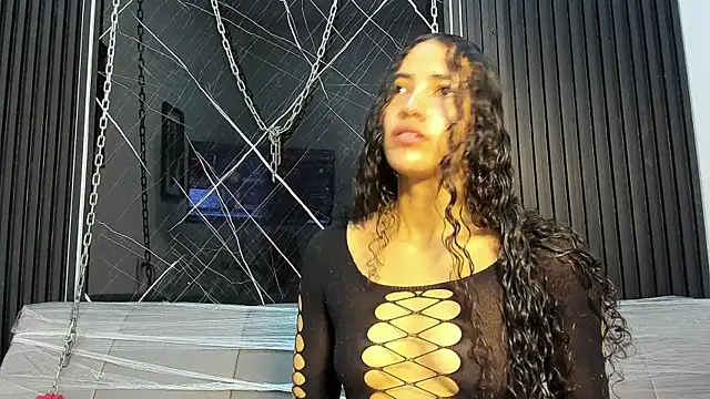 Snapshot of Megan_Duskk chatting on July 25, 12:25 pm Megan Duskk online show from July 25, 12:25 pm
