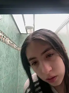 AkiraKuro7 online show from March 30, 7:15 pm