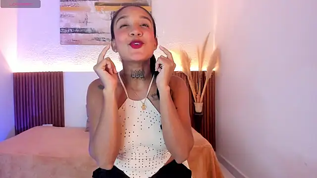 Tiana Glow2 online show from July 25, 10:29 pm