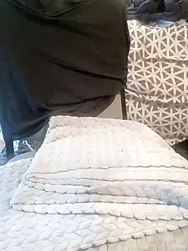 p13guy42 online show from April 26, 6:16 pm