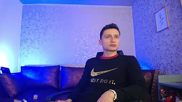 DIEGO JONES online show from March 25, 1:06 pm