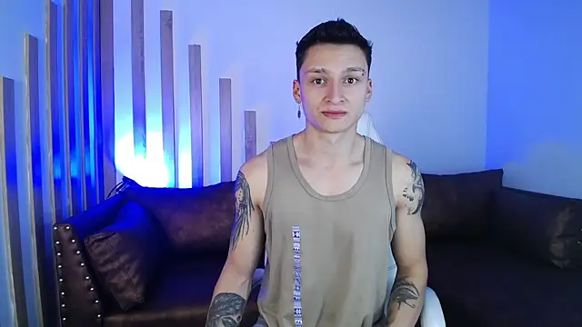 Snapshot of DIEGO_JONES chatting on April 30, 2:45 pm DIEGO JONES online show from April 30, 2:45 pm