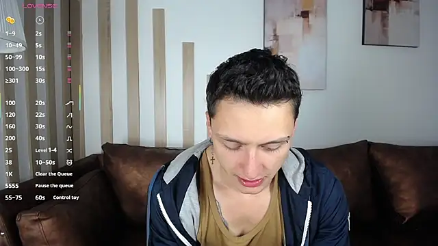 Snapshot of DIEGO_JONES chatting on May 21, 1:40 pm DIEGO JONES online show from May 21, 1:40 pm