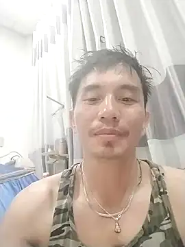 Snapshot of traiwe06 chatting on June 28, 12:44 pm traiwe06 online show from June 28, 12:44 pm