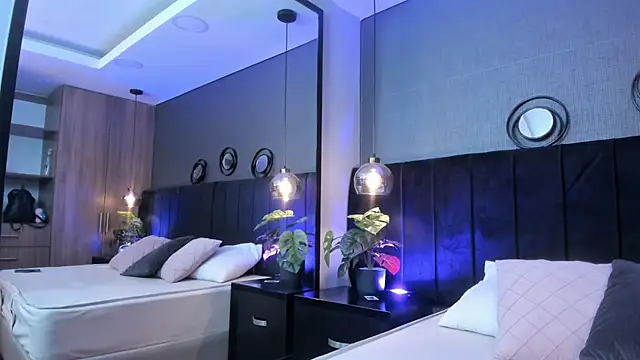 Snapshot of alejandra__garcia chatting on May 2, 3:33 am alejandra garcia online show from May 2, 3:33 am