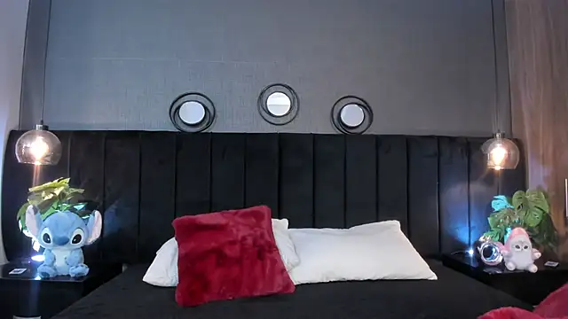 Snapshot of alejandra__garcia chatting on May 16, 3:25 am alejandra garcia online show from May 16, 3:25 am
