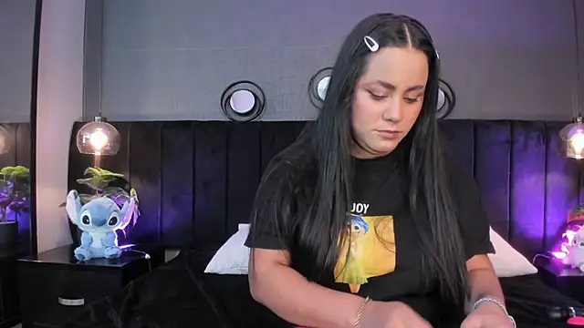 Snapshot of alejandra__garcia chatting on May 20, 3:24 am alejandra garcia online show from May 20, 3:24 am