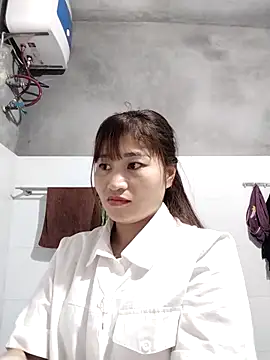 Lilinn  online show from March 8, 5:44 am